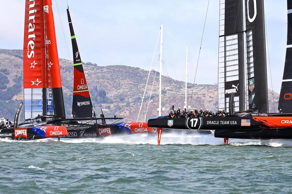 Oracle Team USA v Emirates Team New Zealand. America’s Cup Day 3, San Francisco. Emirates Team NZ  wallows in Oracle Team USAS’s bad wind, on the first leg of Race 5 © Richard Gladwell www.photosport.co.nz